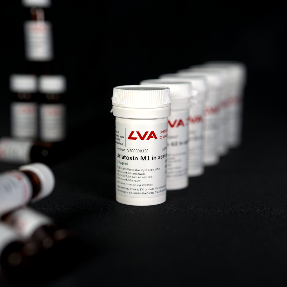 Aflatoxin M1 in Acetonitrile, 1 µg/mL