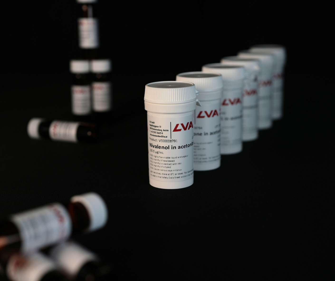 Nivalenol in Acetonitril, 100 µg/mL